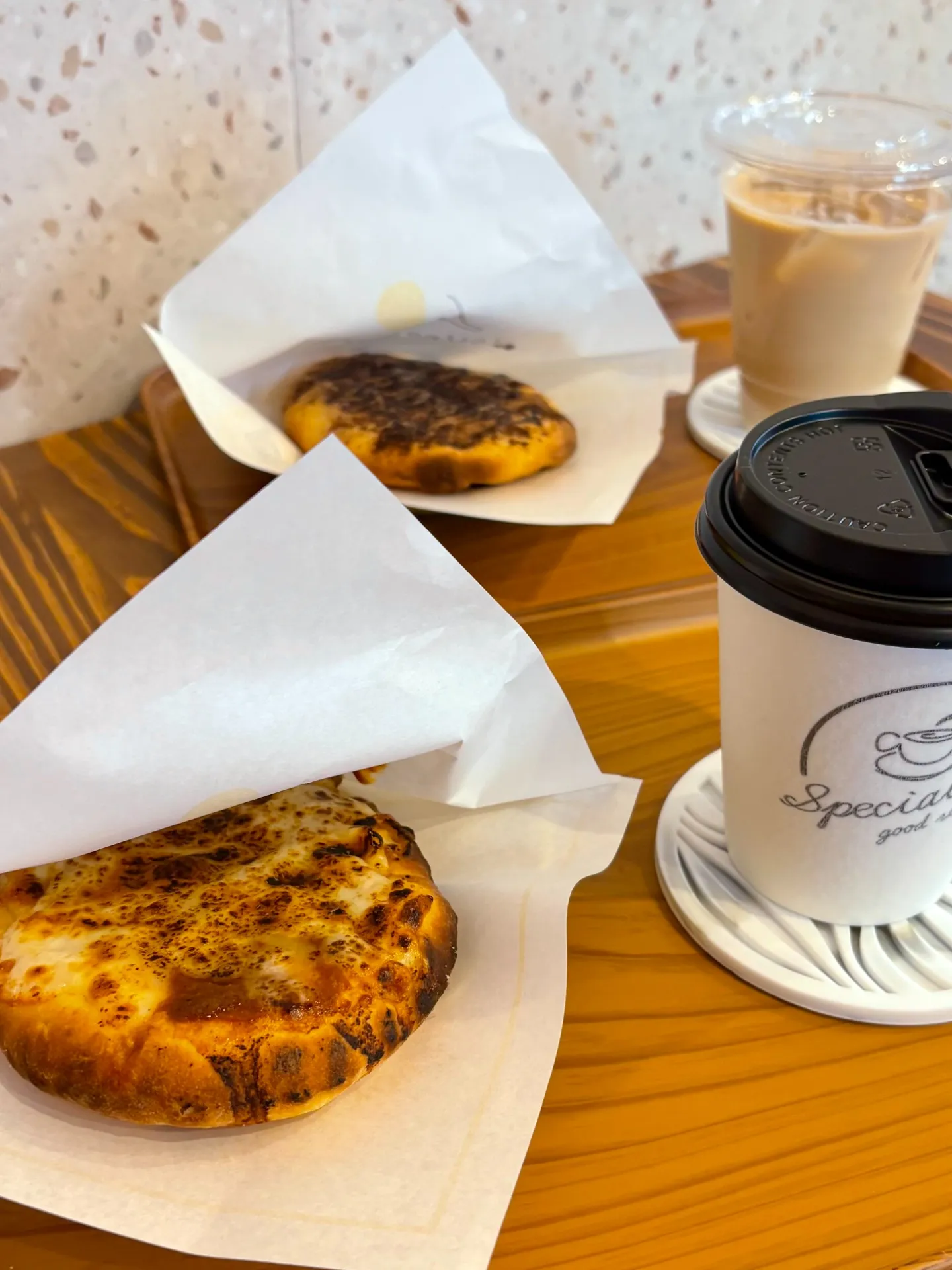 【早良区西新】あげ焼きパンとドリンクのセットは如何でしょうか